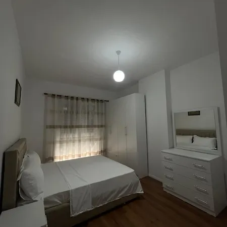 Διαμέρισμα 33